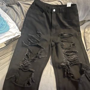 Ripped boyfriend jeans